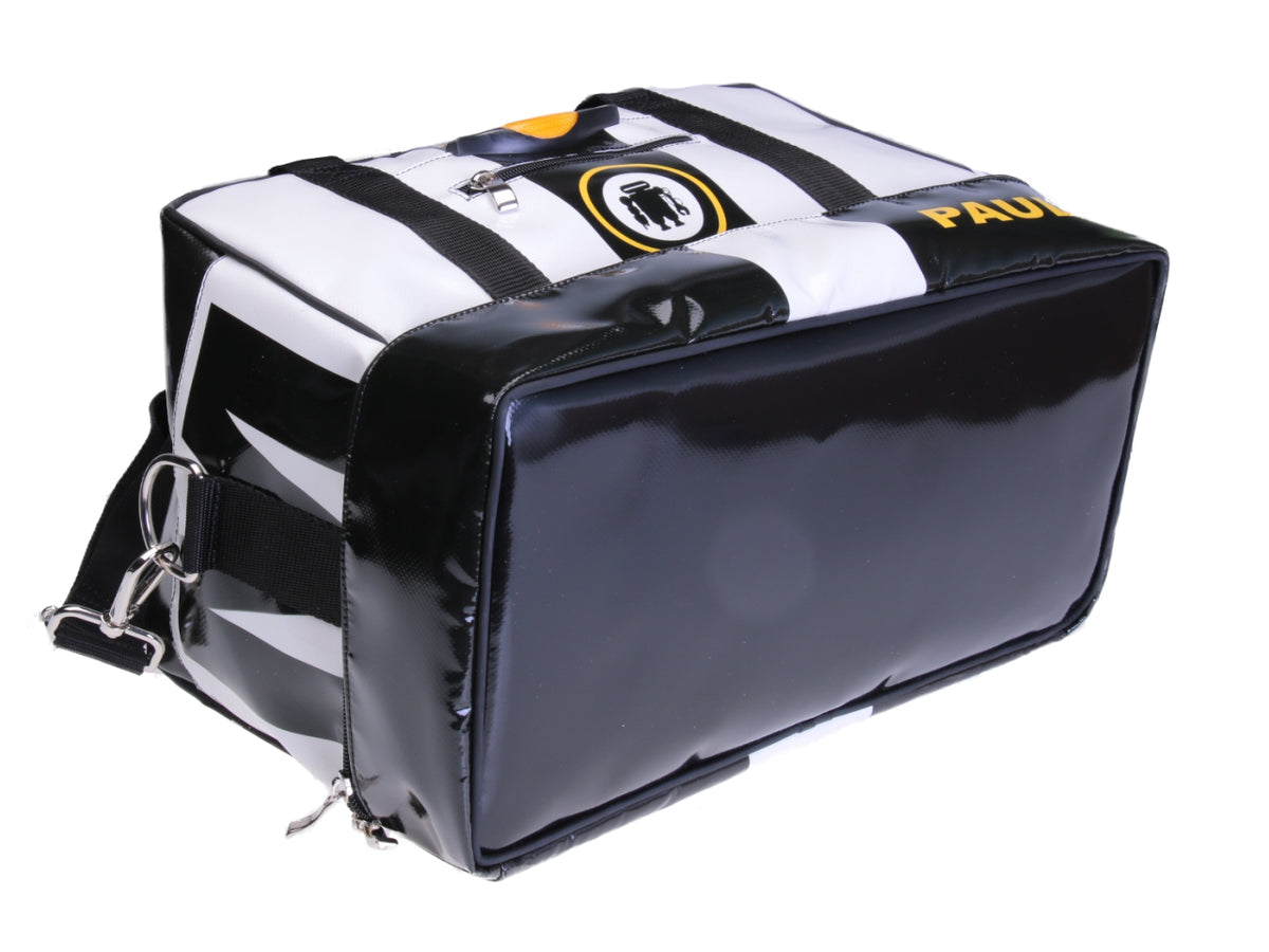 BORSA BAGAGLIO A MANO MISURE 40 X 20 X 25 CM. BIANCA E NERA. MODELLO FLYME IN TELONE CAMION.